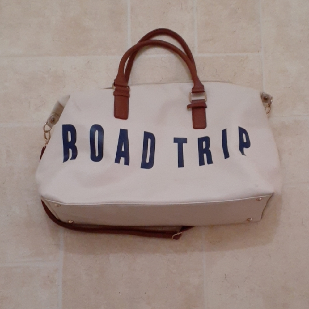 Travel duffel bag